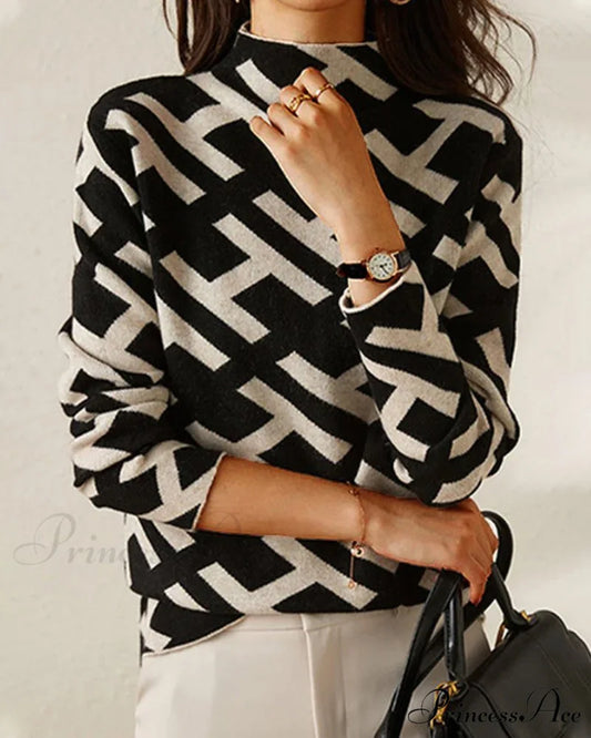 Alphabet Geometric Sweater Black / S