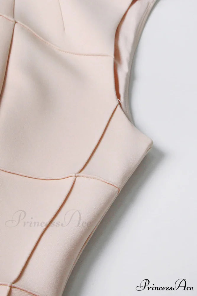 Amira Highend Stylish Sleeveless Pleated Dress