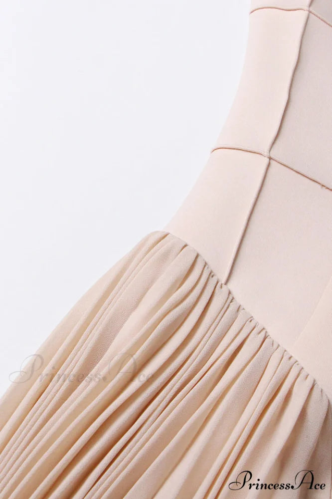 Amira Highend Stylish Sleeveless Pleated Dress