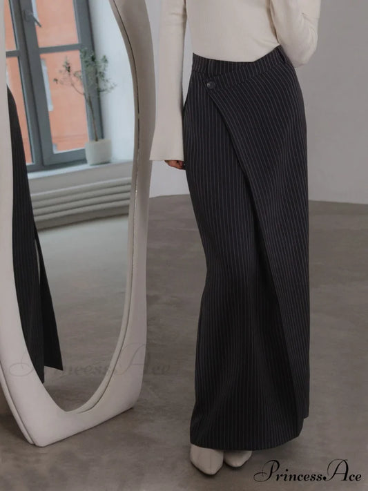 Asymmetric Slit Graceful Striped Long Skirt Navy / XS