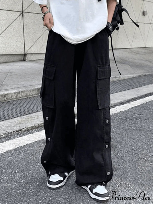 Buttoned Pocket Graceful Patch Cargo Pants
