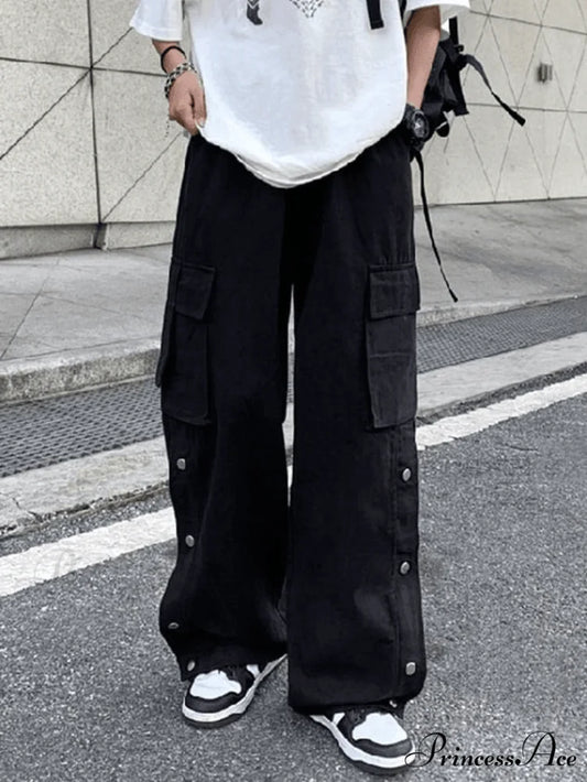 Buttoned Pocket Graceful Patch Cargo Pants Black / S