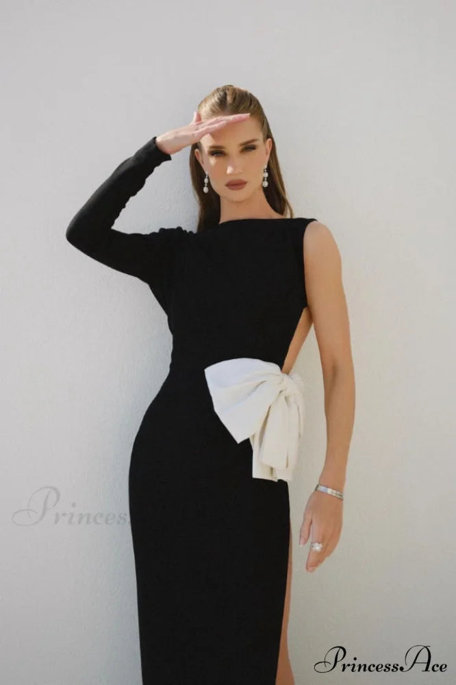 Chloe One Shoulder Charming Bow Detail Dress