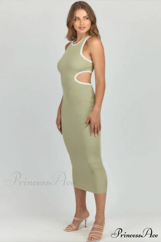 Claudia Elegant Midi Dress