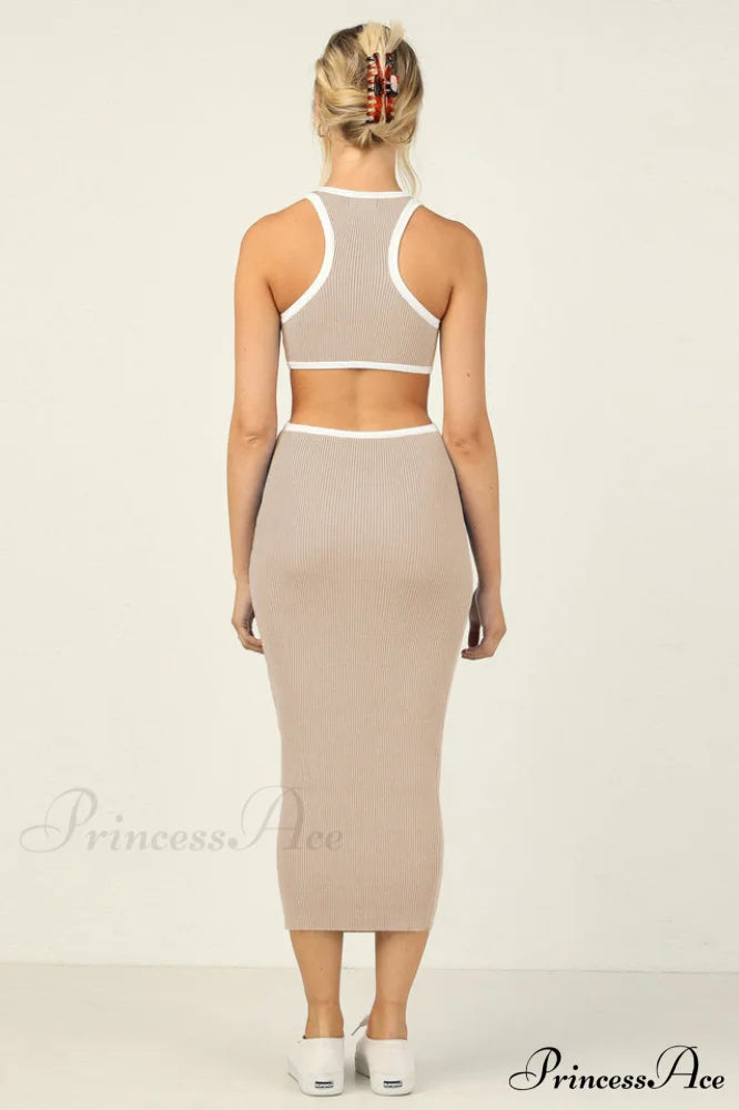 Claudia Elegant Midi Dress