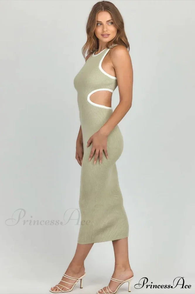 Claudia Elegant Midi Dress