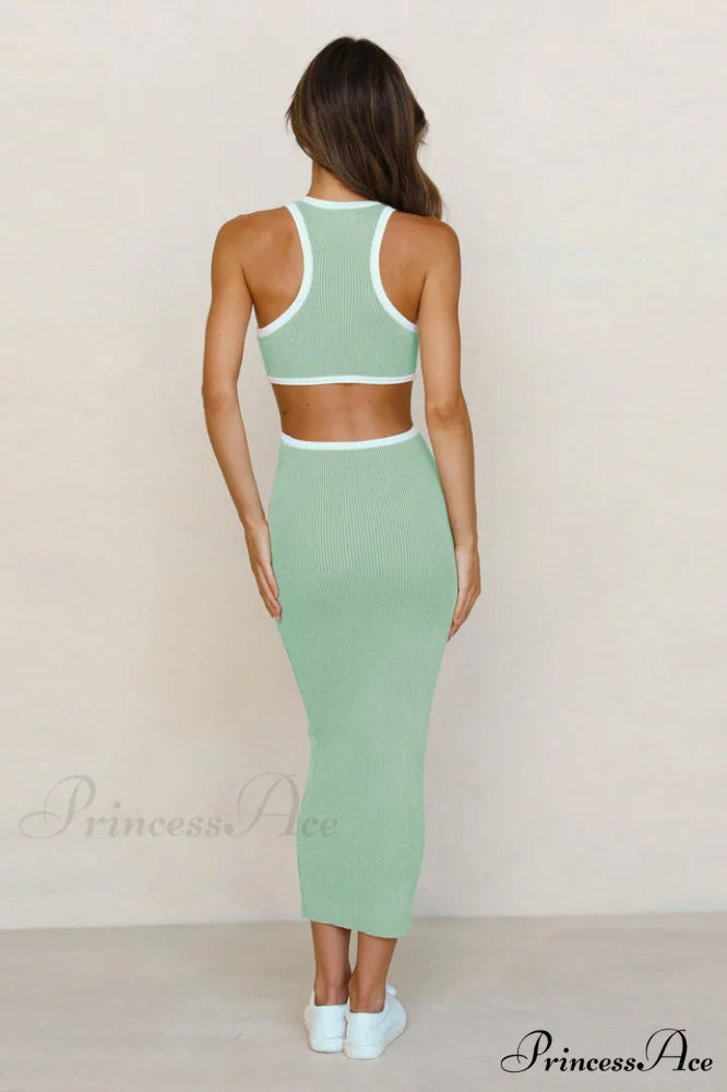 Claudia Elegant Midi Dress