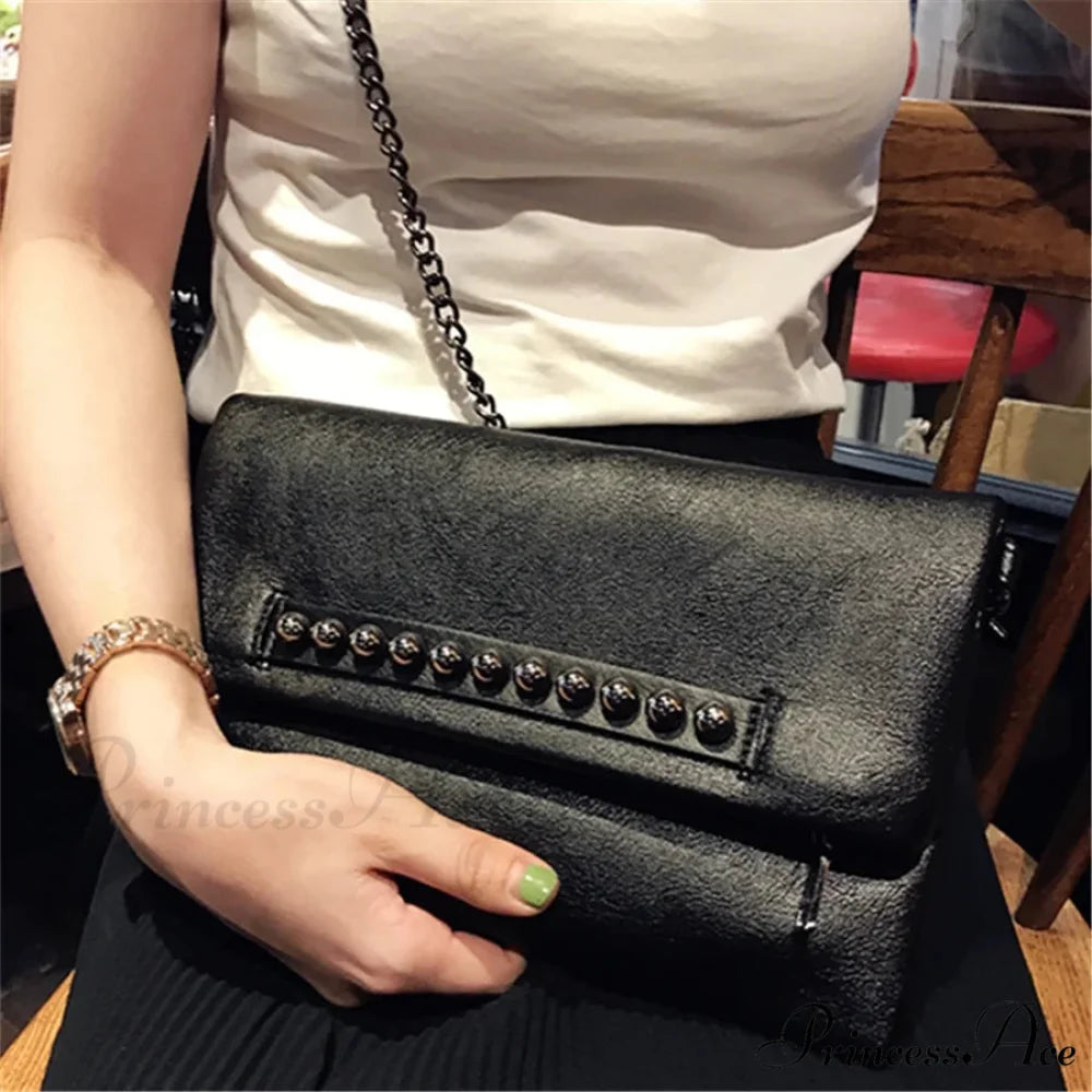 Collapsible Style Faux Leather Pouch Wristlet wristlet-250126
