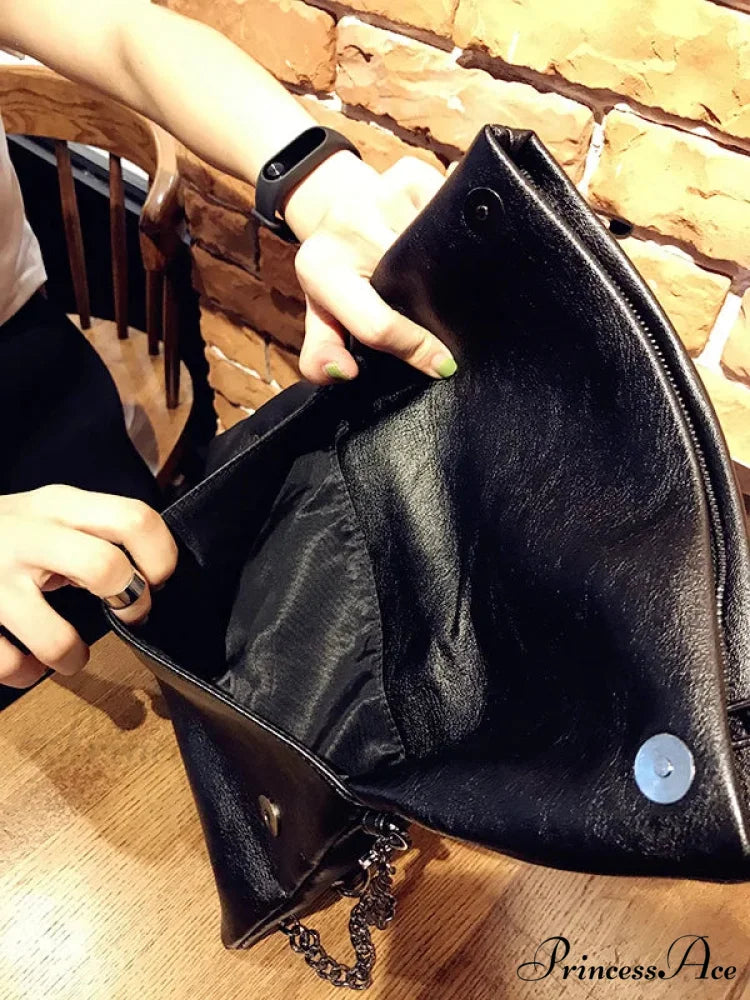 Collapsible Style Faux Leather Pouch Wristlet wristlet-250126
