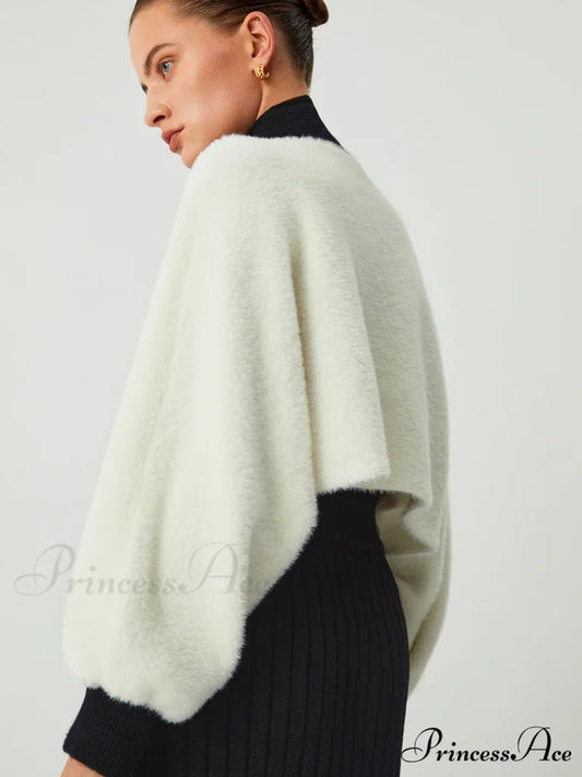 Contrast Trim Graceful Fuzzy Crop Cardigan