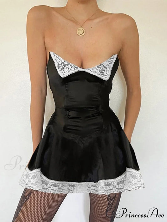 Contrasting Zip-Up Graceful Crop Top