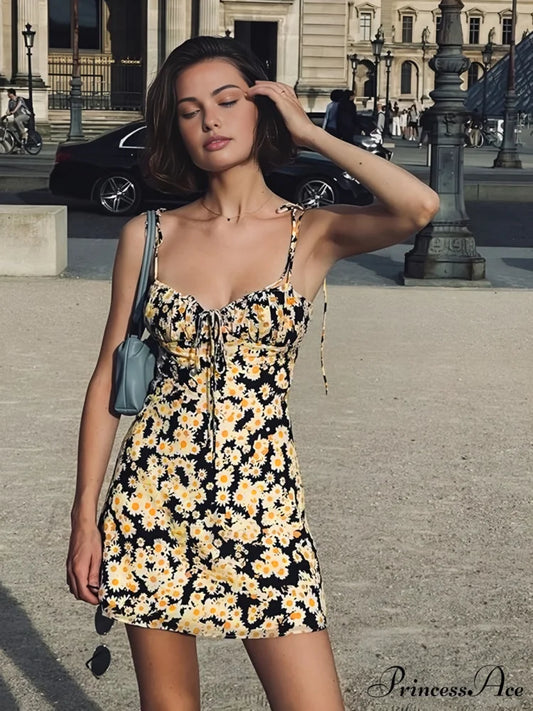 Daisy Printed Graceful Floral Short Dress Black / XS