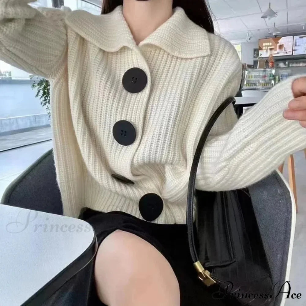 Durable Extended Sleeve Solo-Buttoned Cardigan cardigans-241228