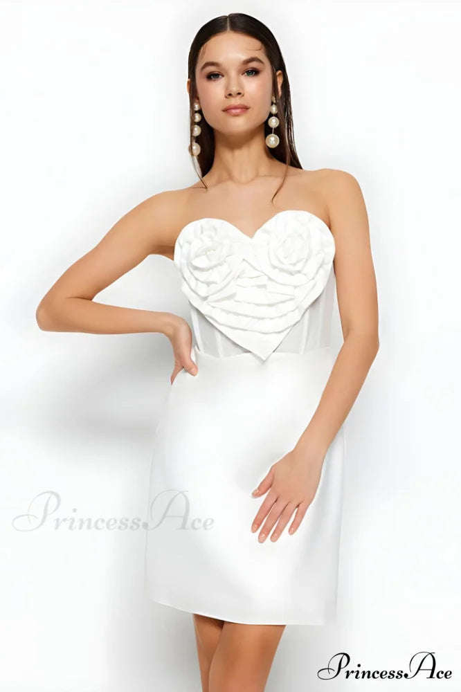 Ecru Sweetheart Neckline Charming Detailed Mini Dress