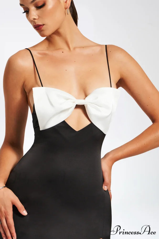 Eleanor Black & Charming White Bow Satin Gown