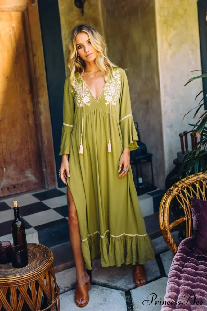 Embroidery Hollow Out Lace Vintage White Boho Dress bohodress-250126