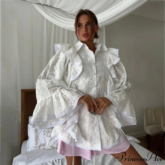 Empty Out Lotus Leaf Border White Blouse White / S blouse-250223