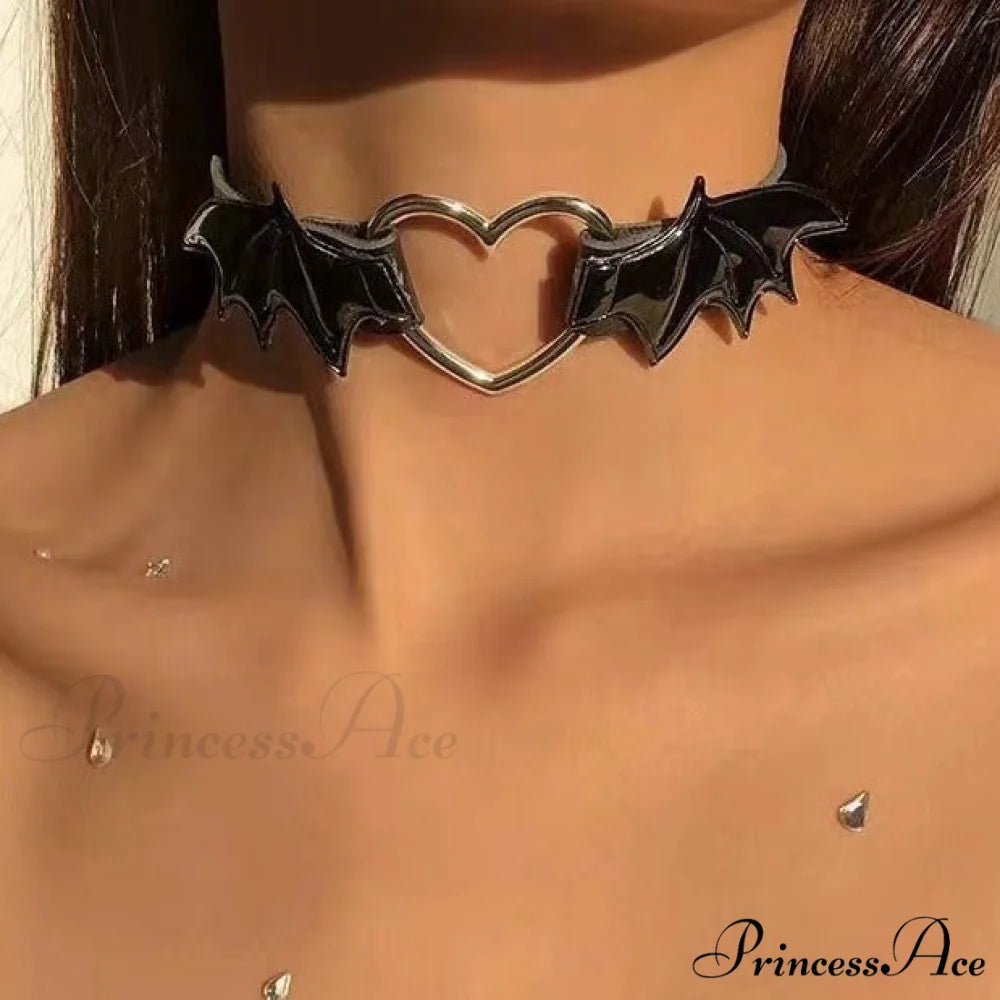 Exaggerated Diamond Heart Necklace INS Style BLACK