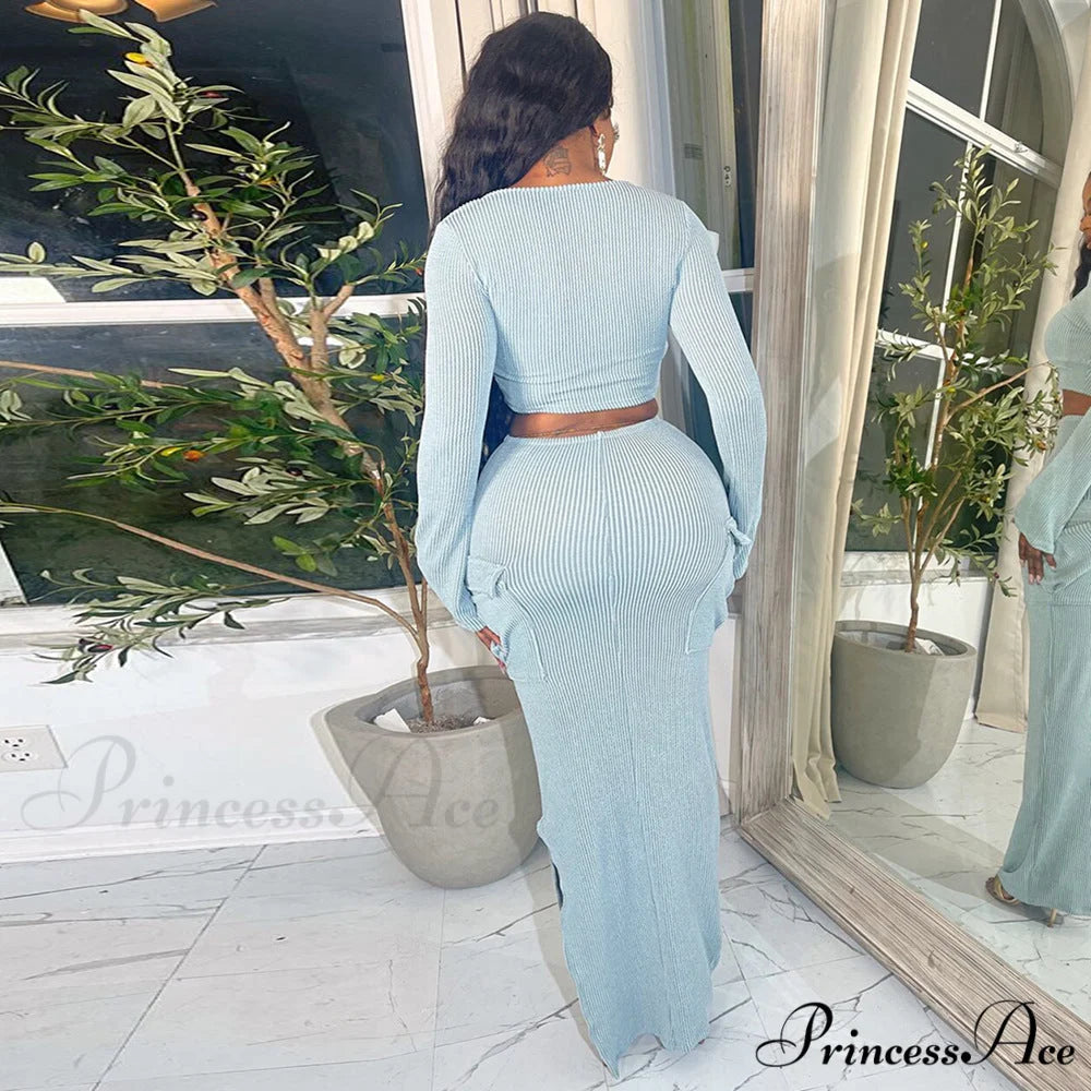 Exposing Thickened High-Stretch Suit
