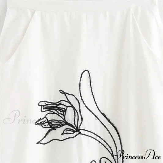 Flexible Different Colored Flower Embroidery High Waist Skirt skirt-250126