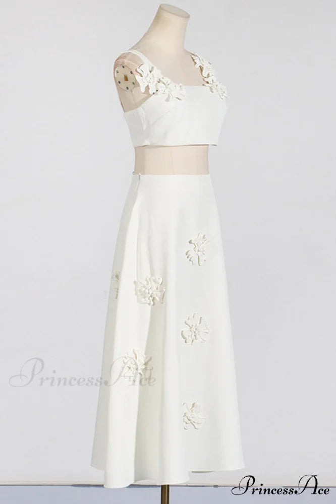 Floral Appliqu鑼?Crop Charming Top & Skirt Set