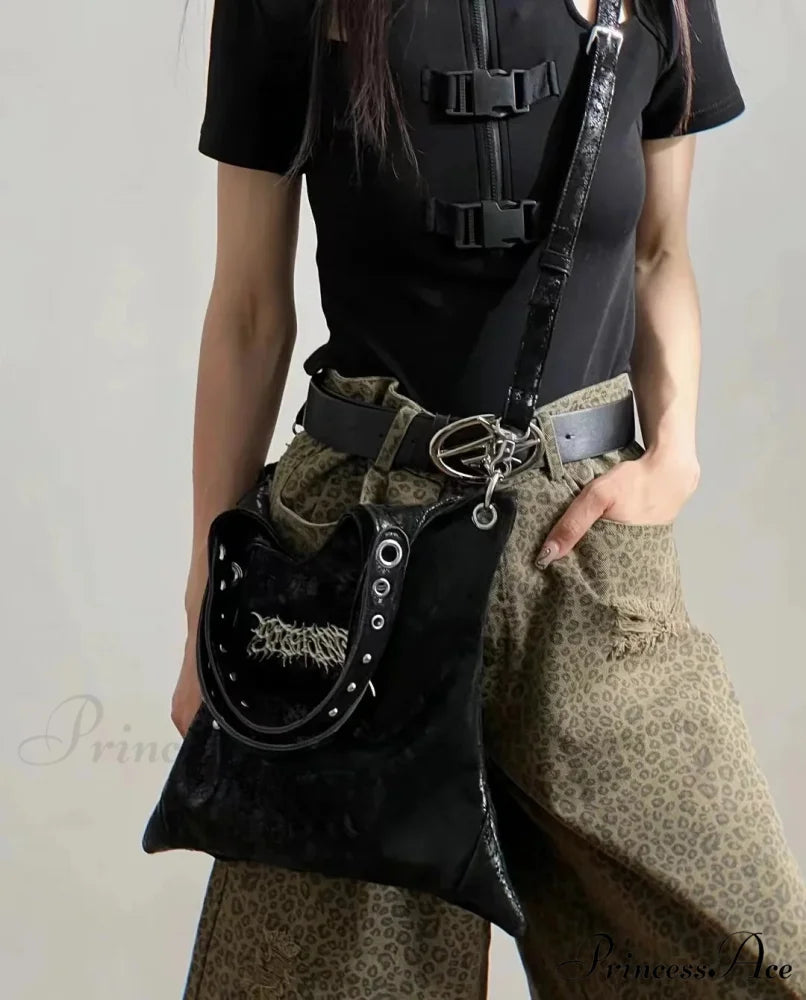 Grunge Black Gothic Dark PU Leather Large Capacity Vintage Rivet Messenger Bag Black