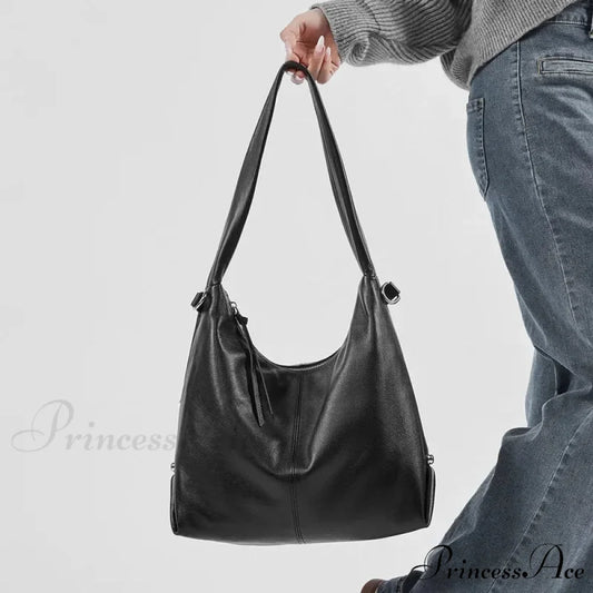 High-end Authentic Leather Spacious Hobo Shoulder Bag Black shoulder-250126