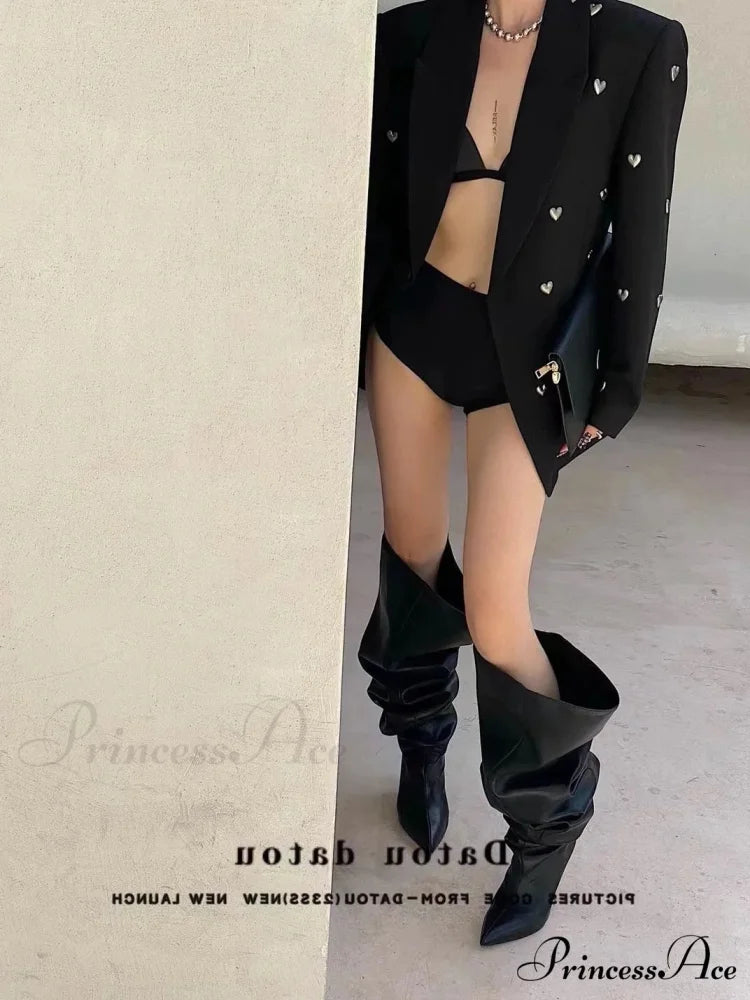 Korean Style High-End Oversize Heavy Work 3D Heart Beaded Blazer Black / One Size