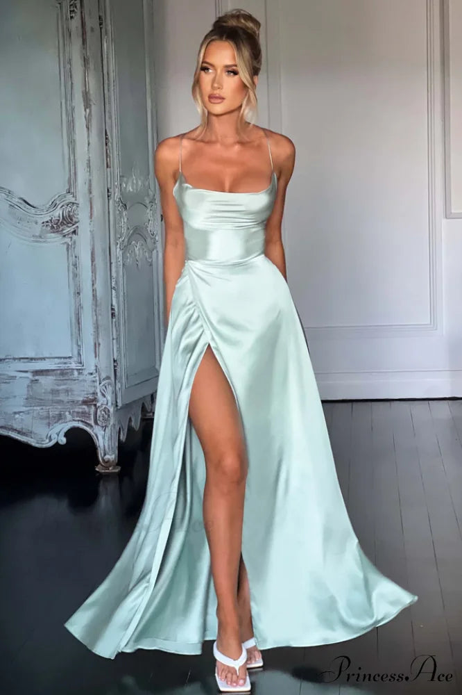Ladivine Elegant CJ527-Scoop Gown