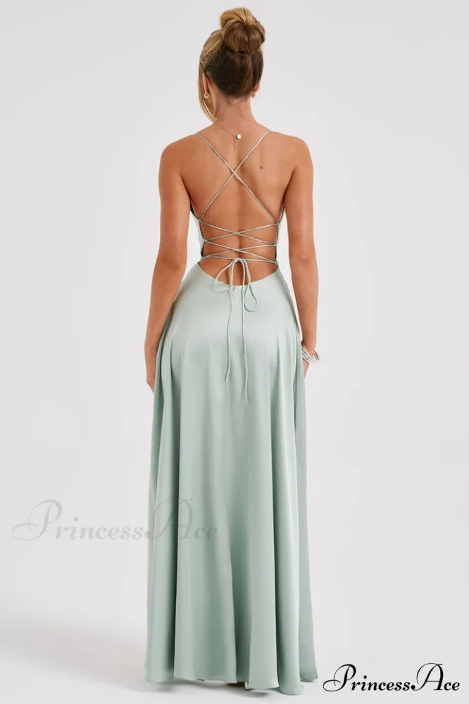 Ladivine Elegant CJ527-Scoop Gown