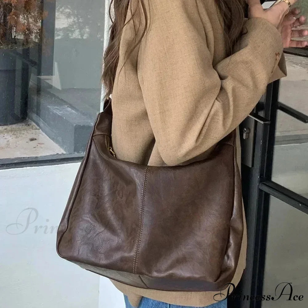 Leather Lavish Messenger Crossbody Bag crossbody-250126
