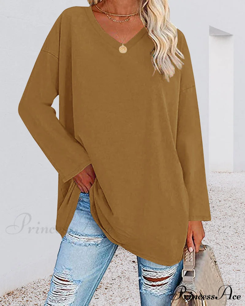long-sleeved women’s V-neck t-shirt