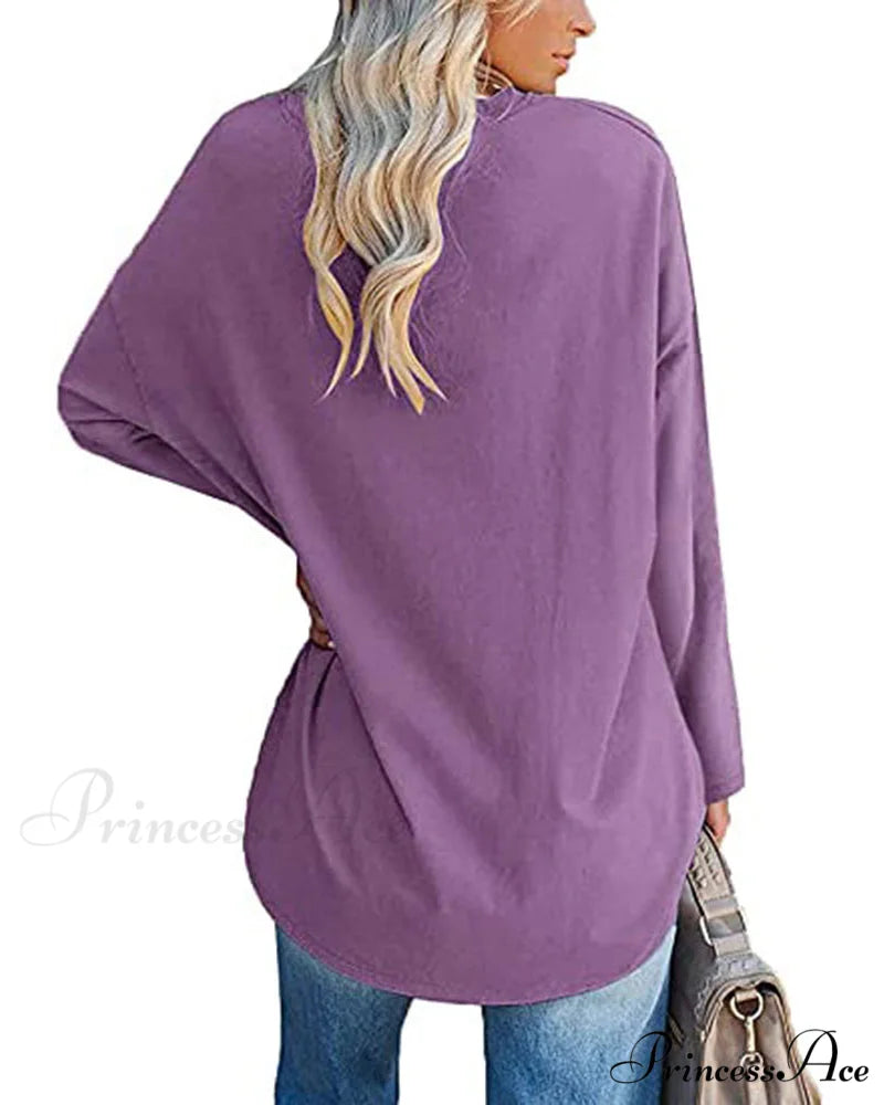 long-sleeved women’s V-neck t-shirt