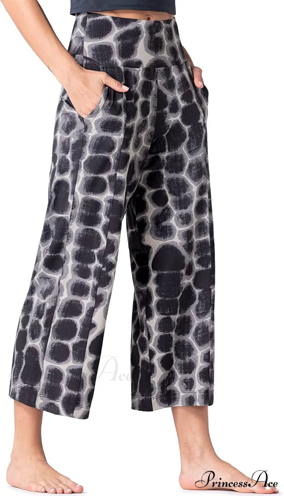 Lounge Yoga Capris Pants High Waist Workout Flare Crop Pants Spotted Black / X-Large