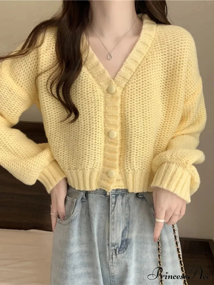 Low-cut Buttoned Knitted Cardigan cardigans-241228