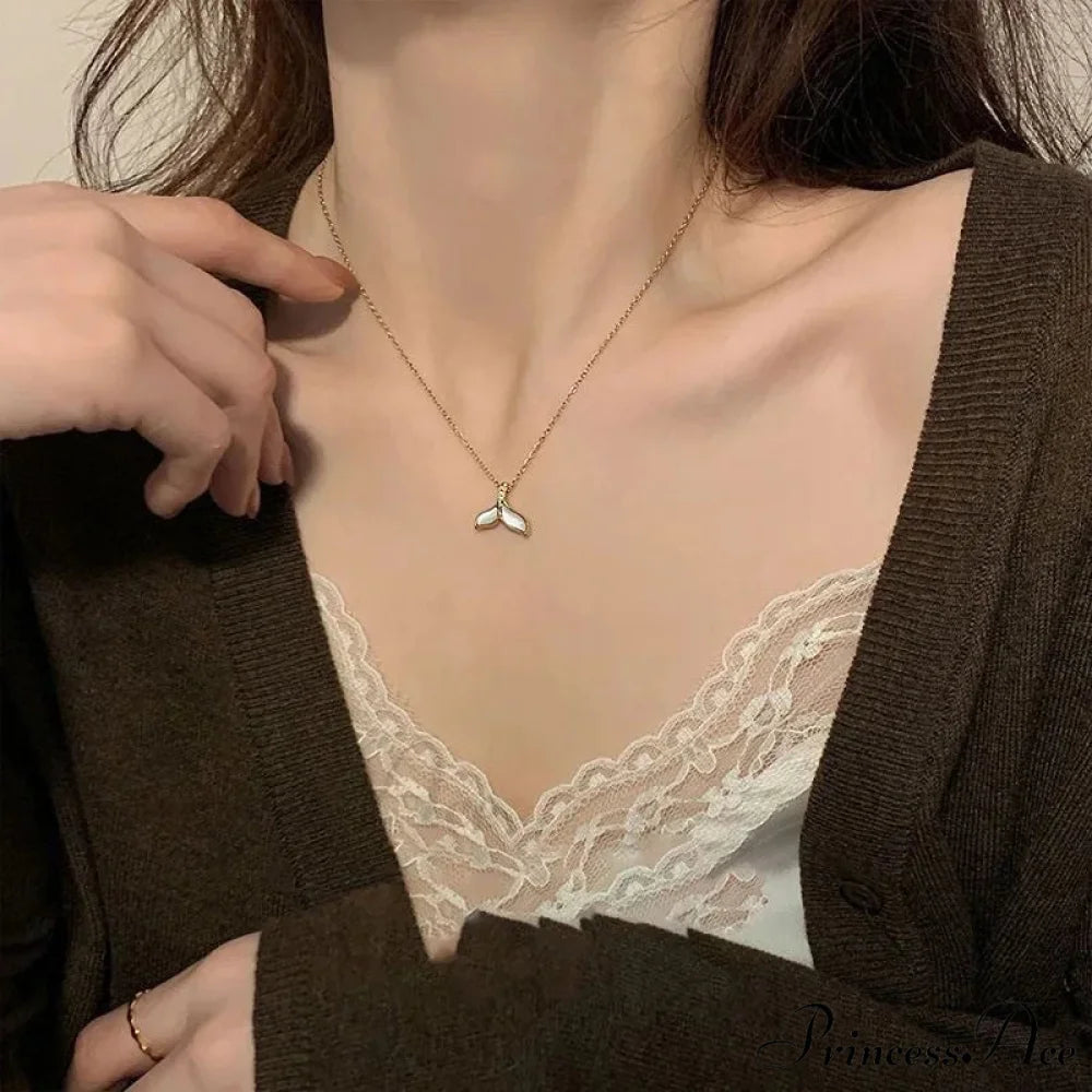 Mermaid Tail Pendant Necklace