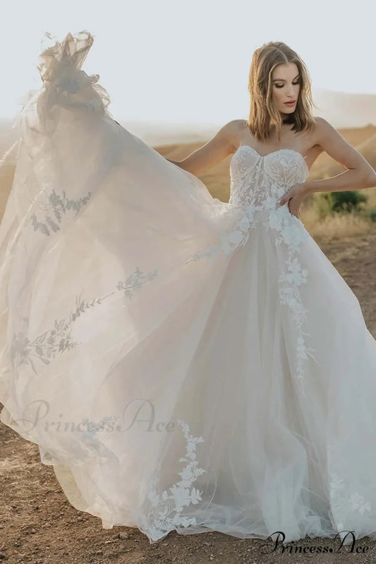 Norma Lace Applique Trendy Strapless A-line Wedding Dress