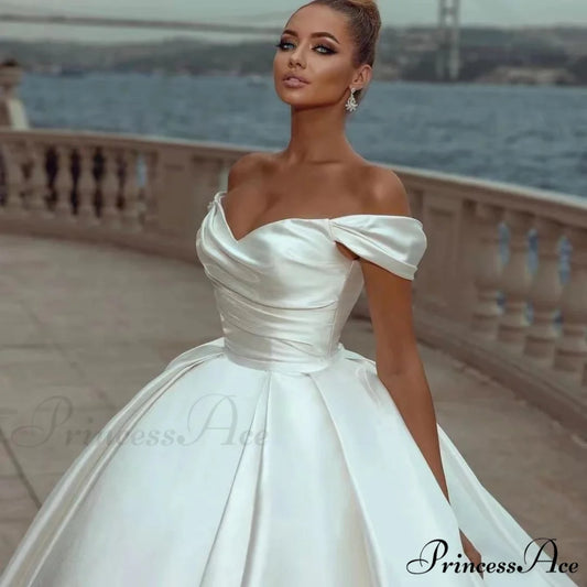 Off-Shoulder Silk Extended Train Wedding Gown weddingdress-250223