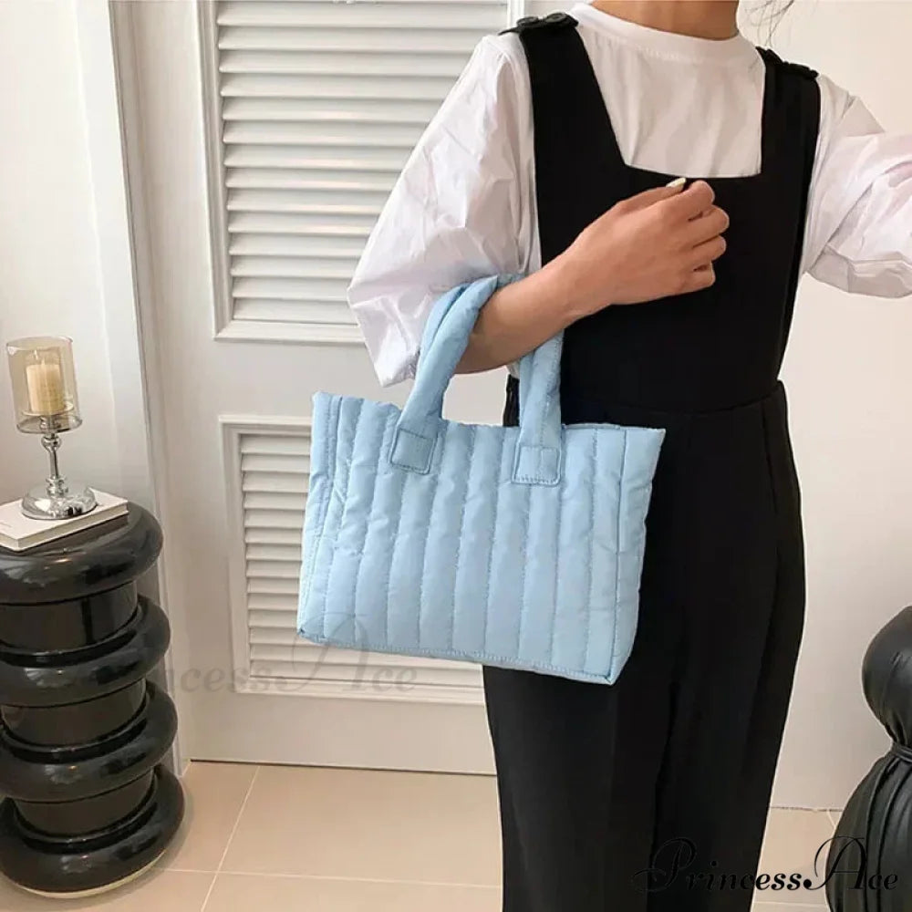 Padded Quilted Solid Color Traveler Handbag handbag-250126