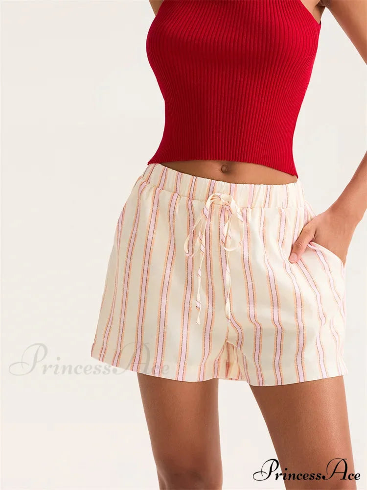 Patterned Broad Leg Pocket Short short-250223