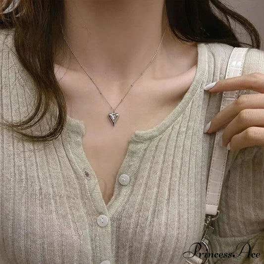 Pendant Choker Necklace