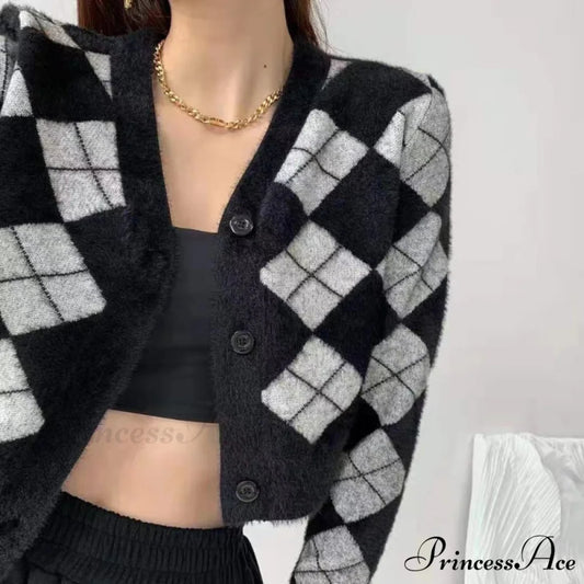 Plaid Black White Knitted Cardigan Black / One Size