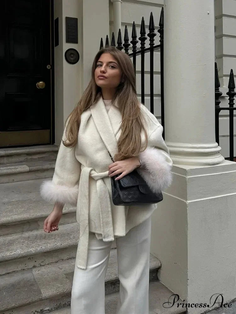 Red Folded Woolen Coat White / S coats-241228