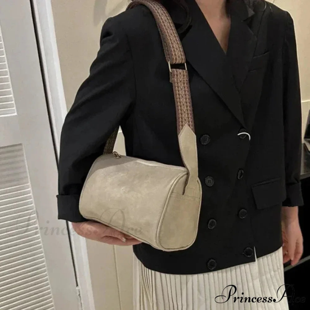Retro Broad Band Crossbody Shoulder Bag shoulder-250126