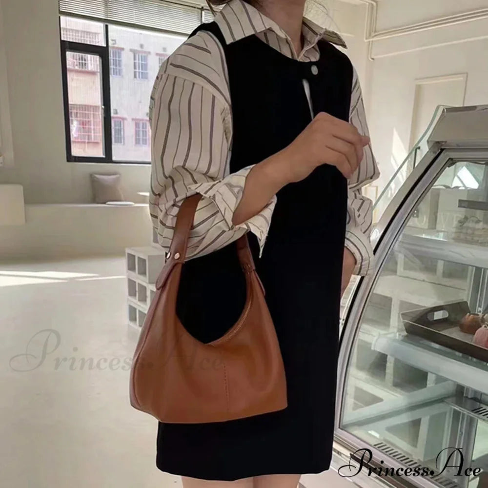 Retro Faux Leather Underarm Shoulder Bag shoulder-250126