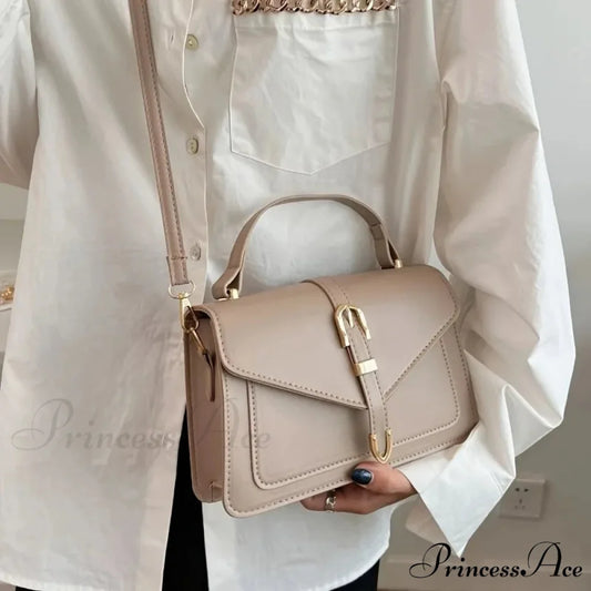 Simple Monochromatic Square Flap Crossbody crossbody-250126