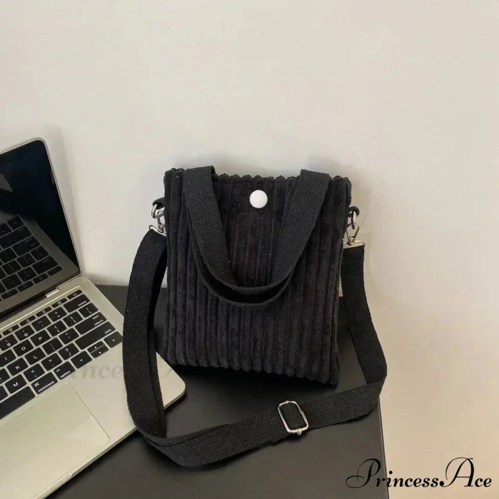 Small Ribbed Zipper Shoulder Bag Spring Purse Black handbag-250126