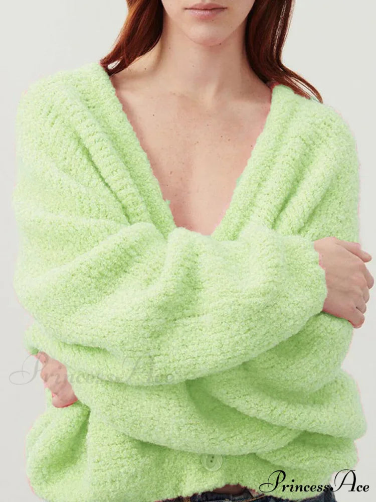 Soft V-Neck Button-Front Knit Cardigan ligt green / S cardigans-241228