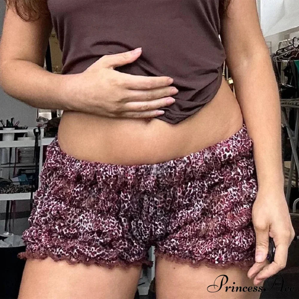 Spotted Frilly Lace Trim Short red / S short-250223