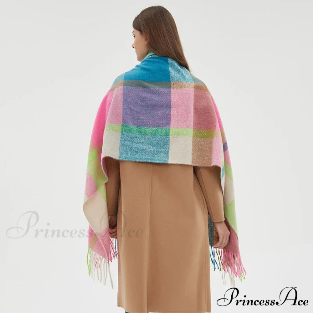 Stylish Cozy Knitted Cashmere Checkered Scarf scarf-241228